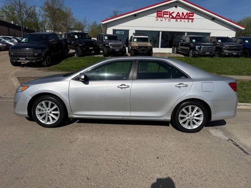 Classic Silver Metallic 2013 Toyota Camry XLE