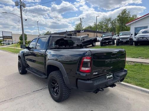 Diamond Black Crystal Pearl Coat 2023 RAM 1500 TRX