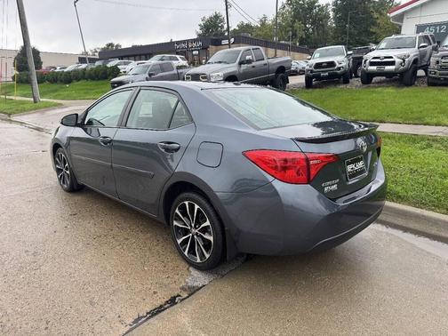 Blue Crush Metallic 2017 Toyota Corolla XSE