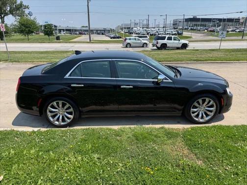 2019 Chrysler 300 Limited