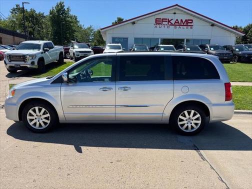 2012 Chrysler Town & Country Touring-L