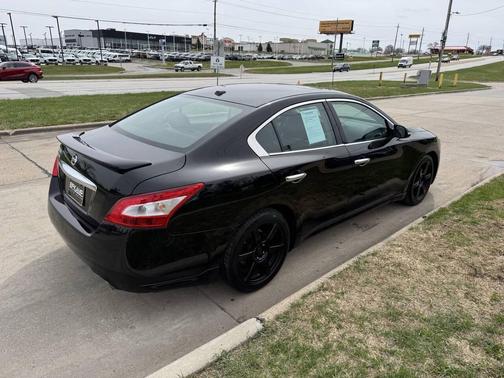 2011 Nissan Maxima SV