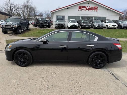 2011 Nissan Maxima SV
