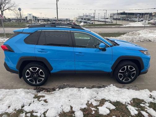 2019 Toyota RAV4 Adventure