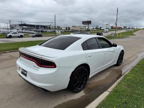 Bright White Clear Coat 2015 Dodge Charger SXT