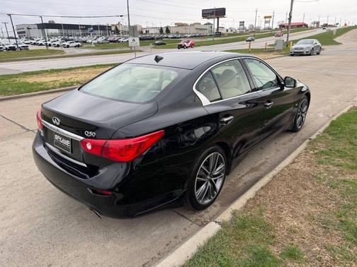 Black Obsidian 2014 INFINITI Q50 Premium