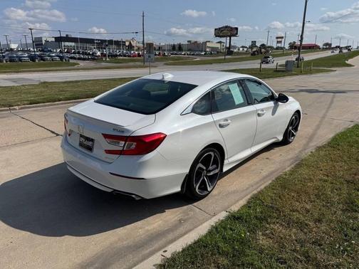 2018 Honda Accord Sport 4dr Sedan (1.5T I4 CVT)