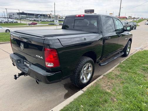 Brilliant Black Crystal Pearl Coat 2010 Dodge Ram 1500 SLT