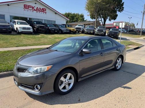 2014 Toyota Camry SE
