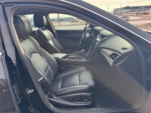 2016 Cadillac CTS 2.0L Turbo Luxury