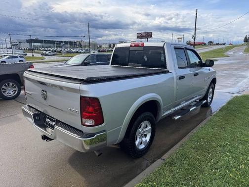Bright Silver Metallic Clear Coat 2013 RAM 1500 SLT