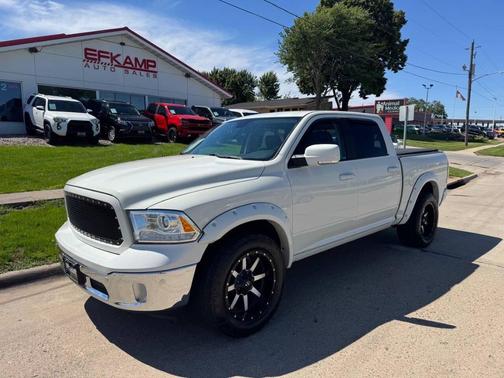 Pearl White 2018 RAM 1500 Laramie
