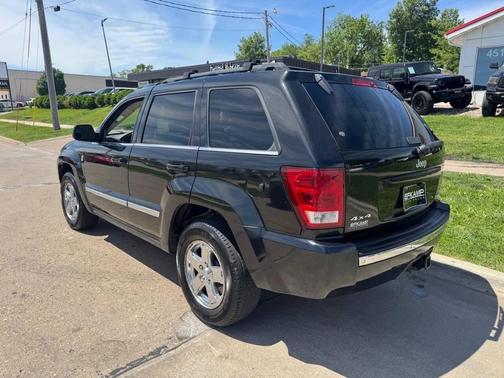Black Clearcoat 2005 Jeep Grand Cherokee Limited