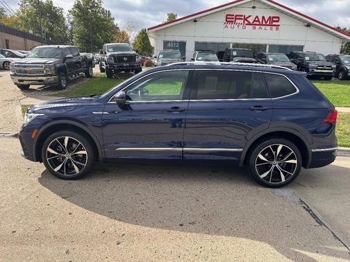 2022 Volkswagen Tiguan 2.0T SEL R-Line 4MOTION