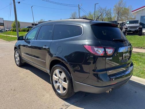 Black Granite Metallic 2014 Chevrolet Traverse LTZ