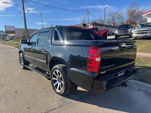 2013 Chevrolet Avalanche LTZ