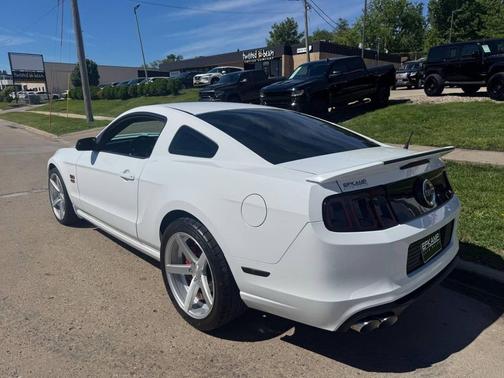 Oxford White 2014 Ford Mustang GT