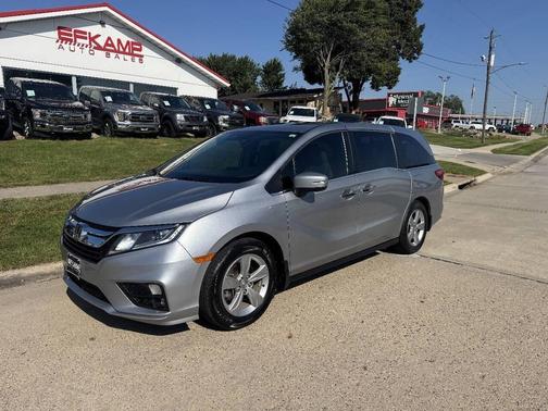 Modern Steel Metallic 2019 Honda Odyssey EX-L w/Navigation/RES