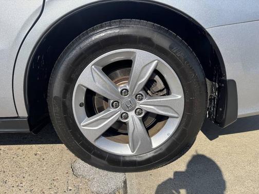 Modern Steel Metallic 2019 Honda Odyssey EX-L w/Navigation/RES