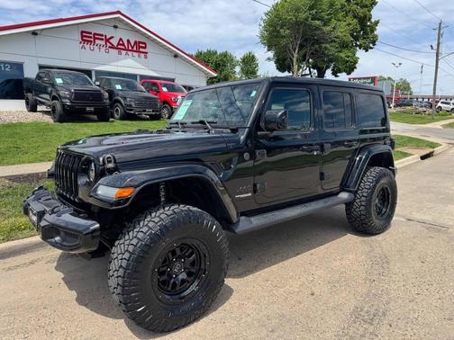 Black Clear Coat 2021 Jeep Wrangler Unlimited Sahara