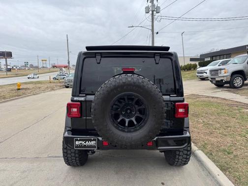 Black Clear Coat 2021 Jeep Wrangler Unlimited Sahara