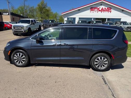 2021 Chrysler Pacifica Touring L