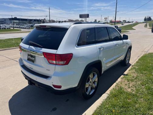 Bright White Clear Coat 2013 Jeep Grand Cherokee Overland