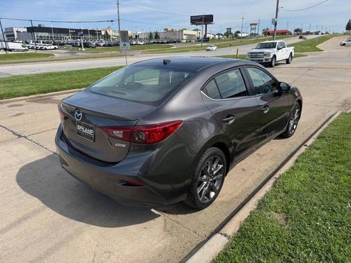 Machine Gray Metallic 2018 Mazda Mazda3 Touring