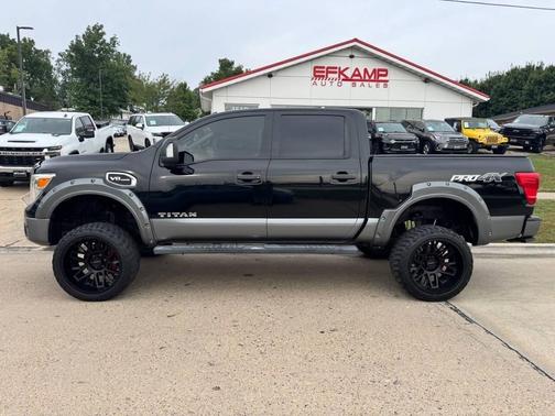 2017 Nissan Titan PRO-4X