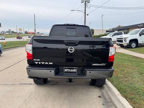 2017 Nissan Titan PRO-4X