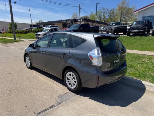 2012 Toyota Prius v Two