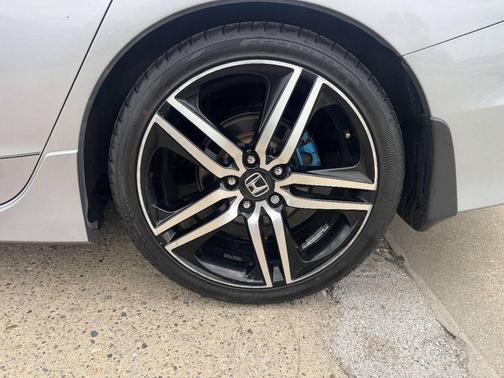 Modern Steel Metallic 2016 Honda Accord Touring 4dr Sedan