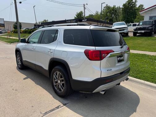 2017 GMC Acadia SLT-1
