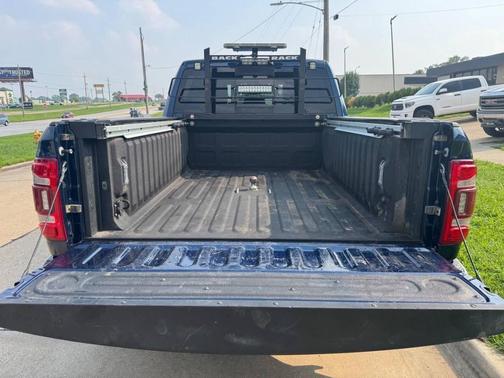 2020 RAM 3500 Laramie 4x4 4dr Crew Cab 6.3 ft. SB SRW Pickup