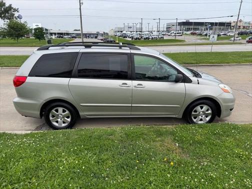 2008 Toyota Sienna CE