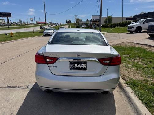 Brilliant Silver 2017 Nissan Maxima 3.5 SV