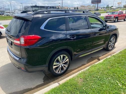 Crystal Black Silica 2020 Subaru Ascent Limited 7-Passenger