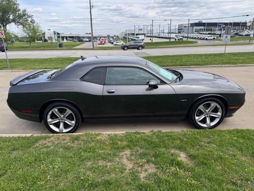 Granite Pearl Coat 2018 Dodge Challenger R/T