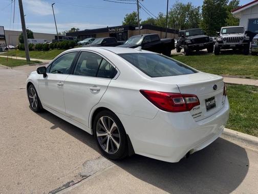 Crystal White Pearl 2016 Subaru Legacy Limited