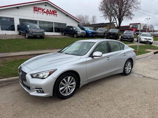 2015 INFINITI Q50 Base