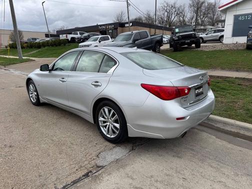 2015 INFINITI Q50 Base