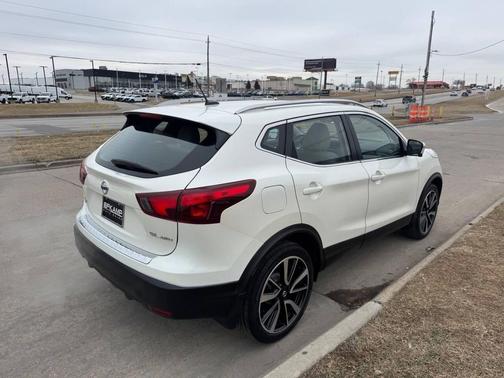 2017 Nissan Rogue Sport SL