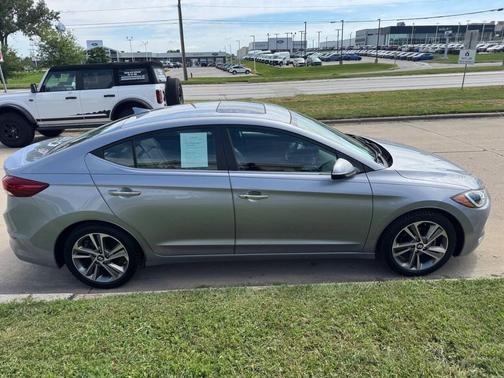 2017 Hyundai ELANTRA Limited