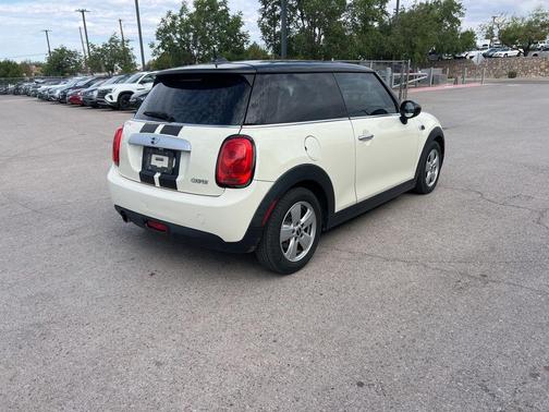 2015 MINI Hardtop Cooper