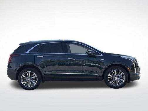 Emerald Lake Metallic 2026 Cadillac XT5 Premium Luxury