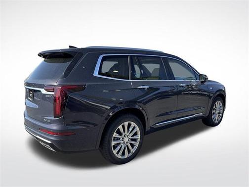 2025 Cadillac XT6 Premium Luxury FWD