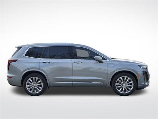 2025 Cadillac XT6 Premium Luxury FWD