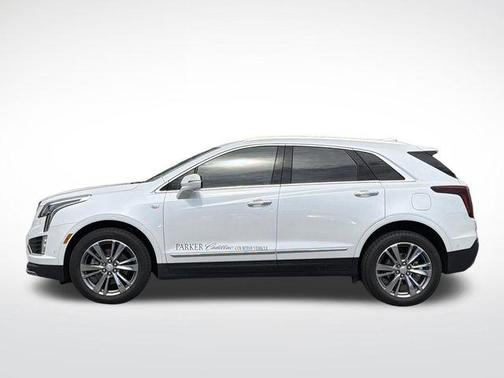Crystal White Tricoat 2026 Cadillac XT5 Premium Luxury