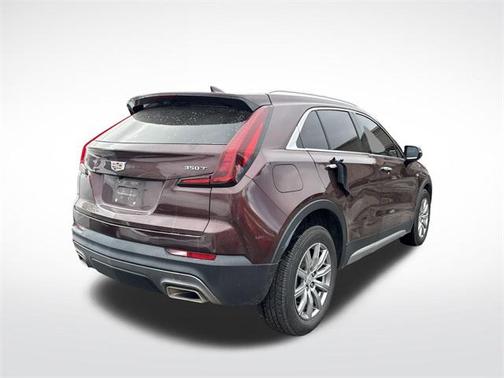 2022 Cadillac XT4 Premium Luxury