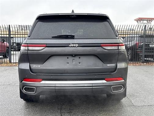 2022 Jeep Grand Cherokee Summit